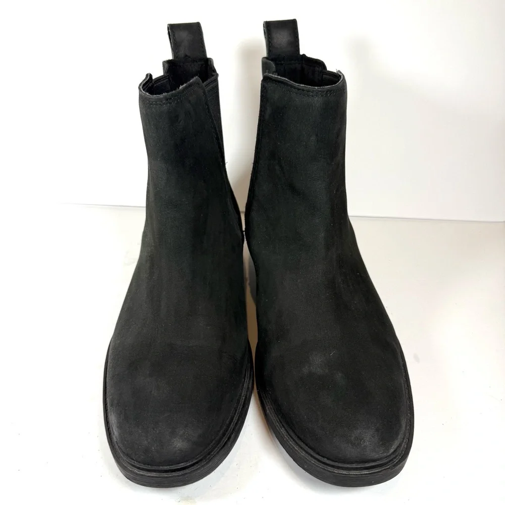 UGG Boots Women’s Emmeth Black Chelsea Ankle Boots with Elastic Panels Size 10‎